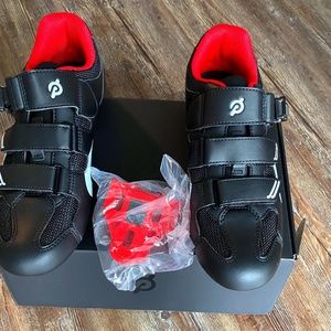 **BRAND NEW** PELOTON SPIN SHOES SIZE 40/9W/7M